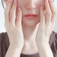秋枯れ肌に要注意！肌トラブルの原因と今すぐ始めたいスキンケア術